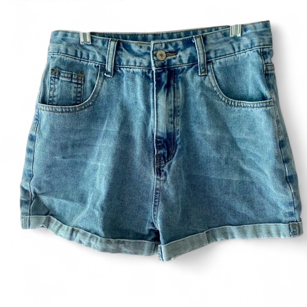 SHEIN HIGH RISE LIGHT WASH DENIM JEAN MOM SHORTS SIZE 6